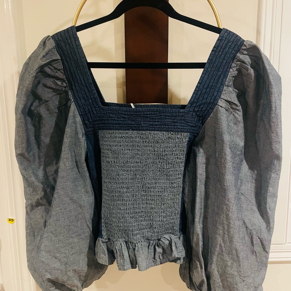 Two-Tone Blue Square-Neck Puff Sleeve Blouse - Picture 4 of 4